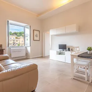 Trastevere At Heart Apartment