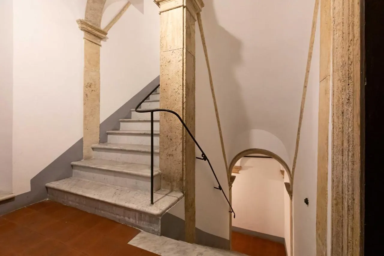 Toniolo Two Bedroom Two Bath ローマ 0*,  イタリア