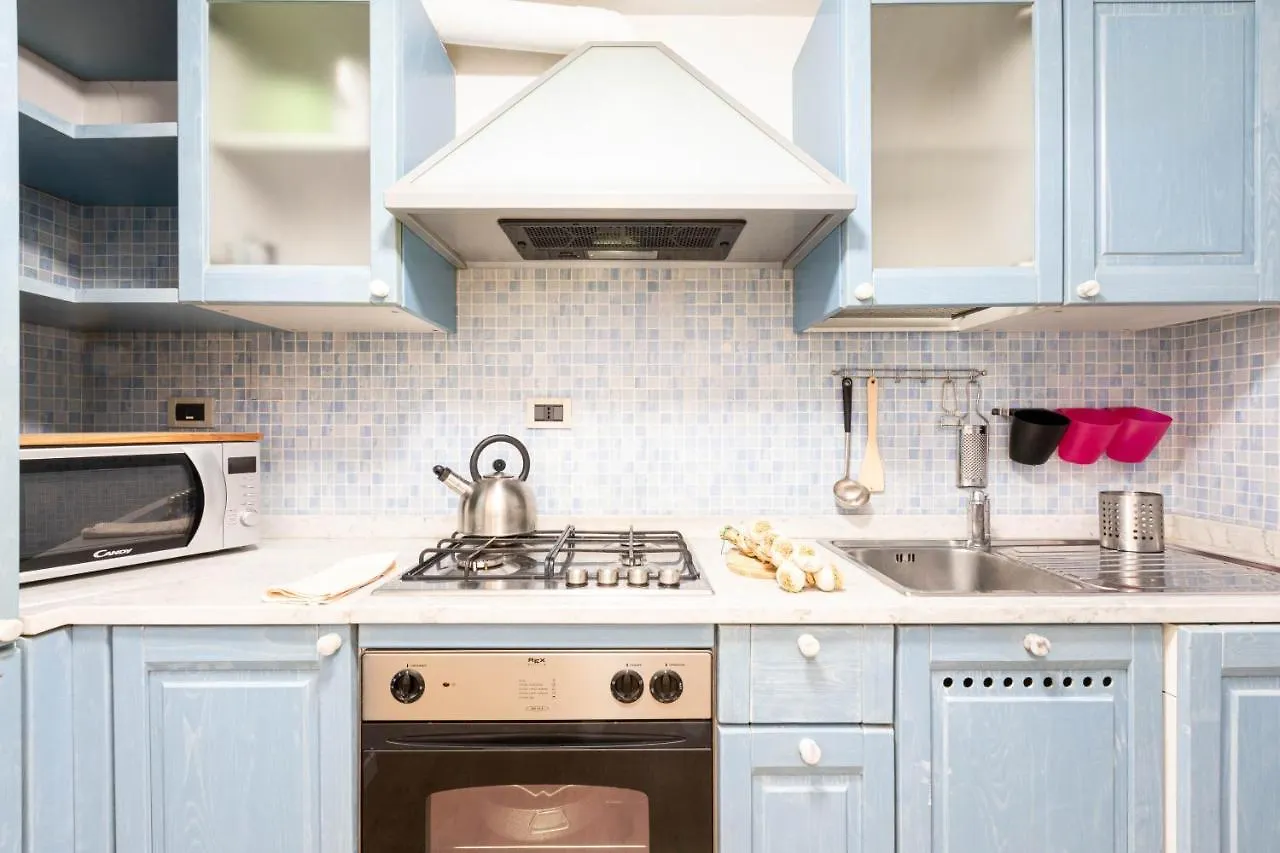 Toniolo Two Bedroom Two Bath ローマ イタリア