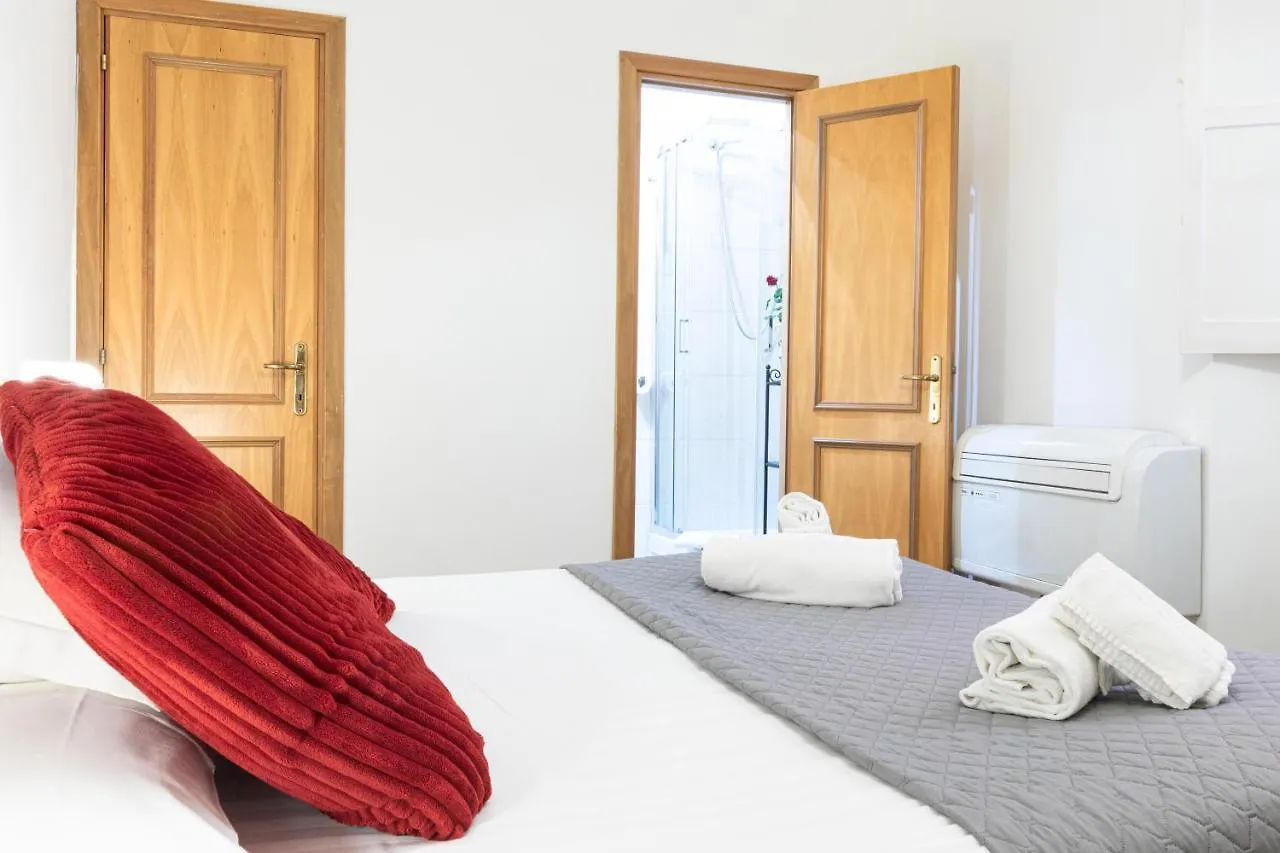 Toniolo Two Bedroom Two Bath ローマ